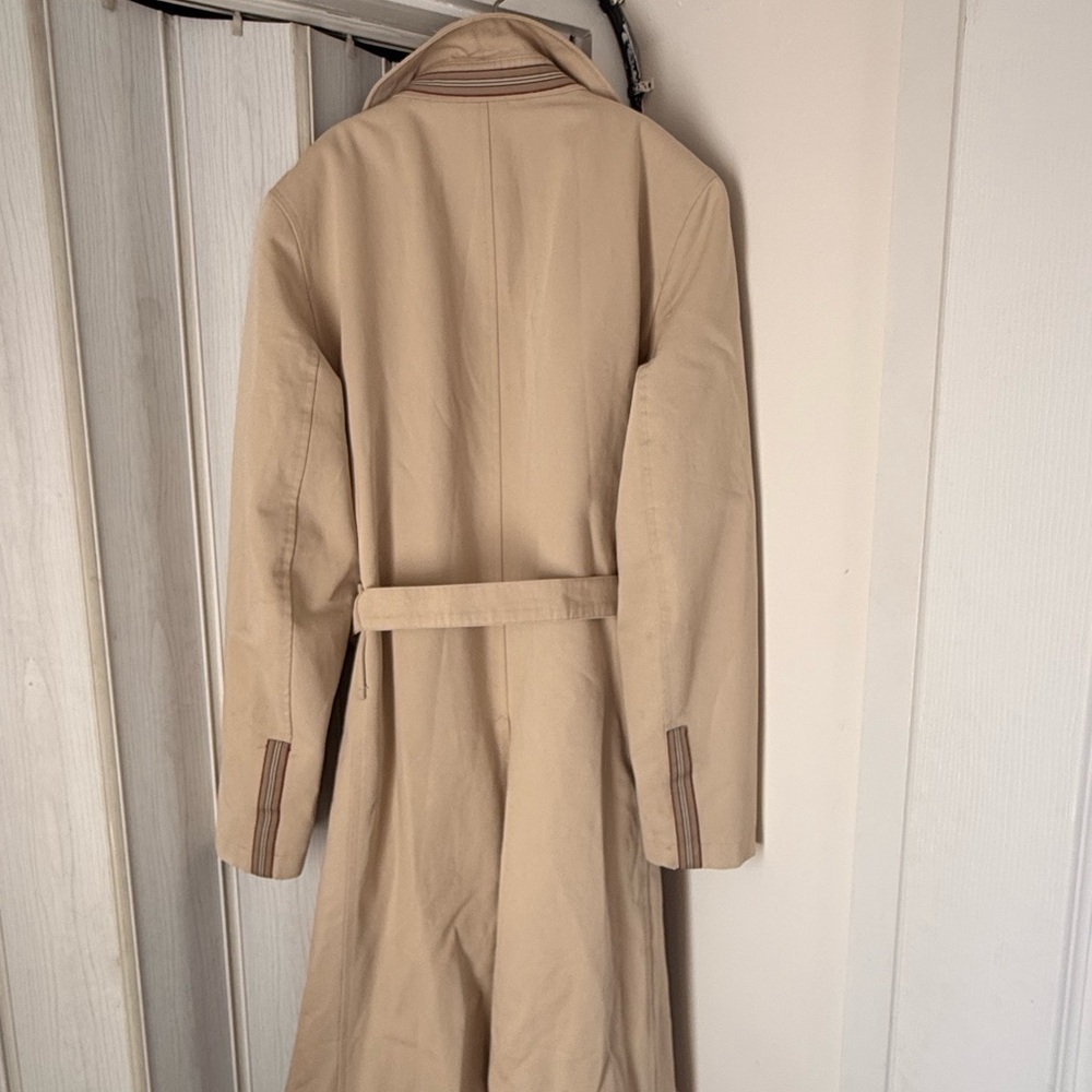 Burberry Beige Trench Coat with Contrast Trim